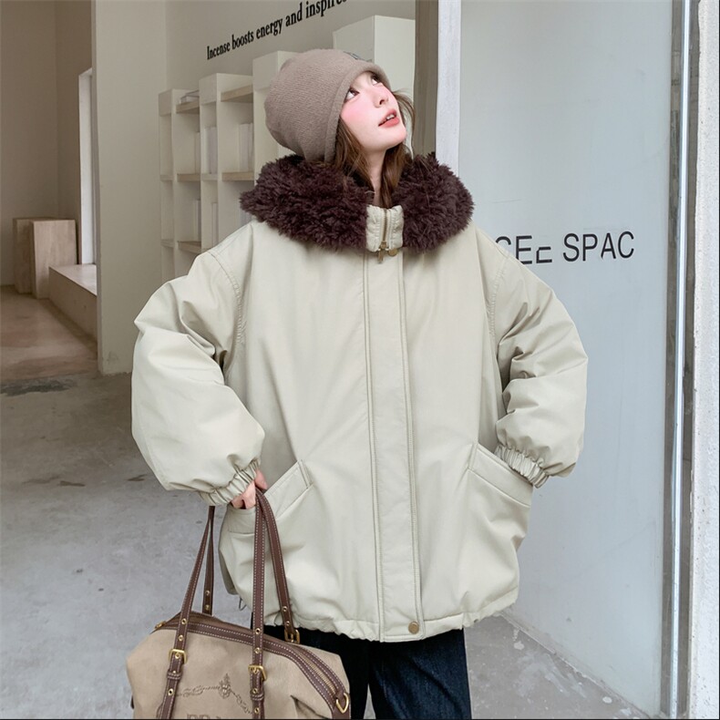 巨好看羊羔毛拼接派克羽绒服女2025冬新款设计感时尚羽绒绒外套,女装羽绒服,仟媚宠