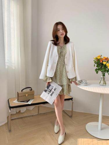 TWTIUWOO-21春季新品V领气质外套，女装，她物