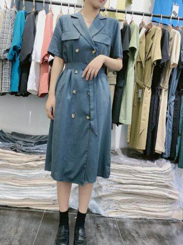 时尚大气风衣式连衣裙，女装风衣，佐妍千黛