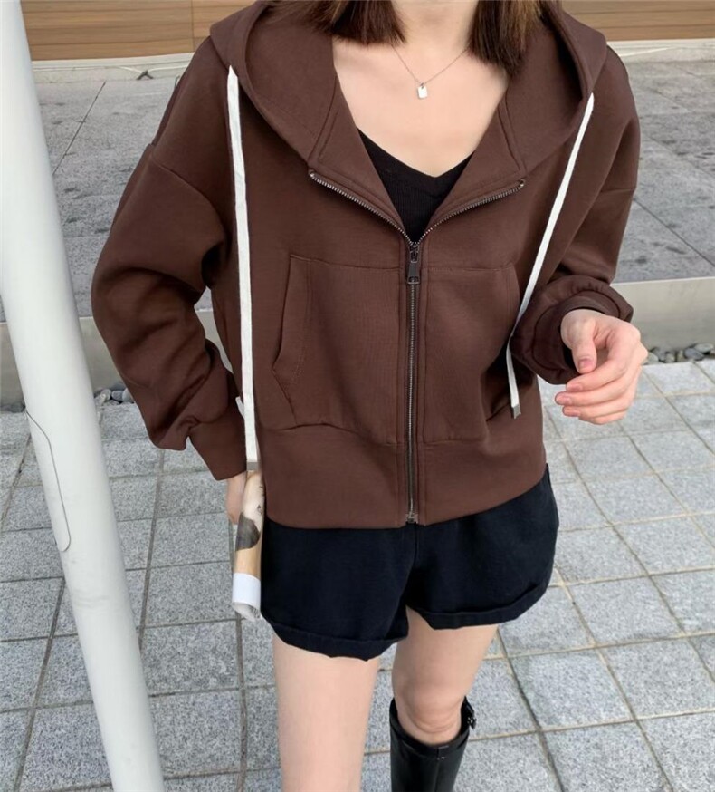 【现货】短款卫衣外套，女装卫衣/绒衫，芷炫