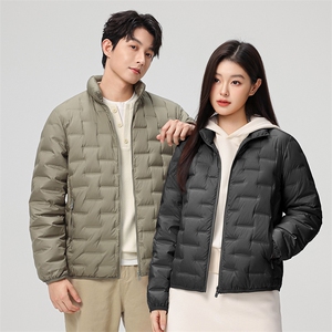 新款90绒子轻薄情侣装羽绒服秋冬男女款立领轻薄羽绒服外套图片
