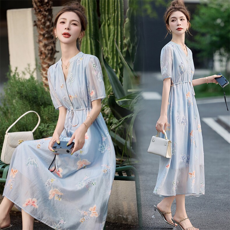 2025夏季新款刺绣印花高级舒适连衣裙,女装连衣裙,1C078