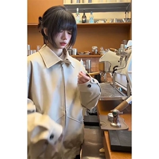卡其色