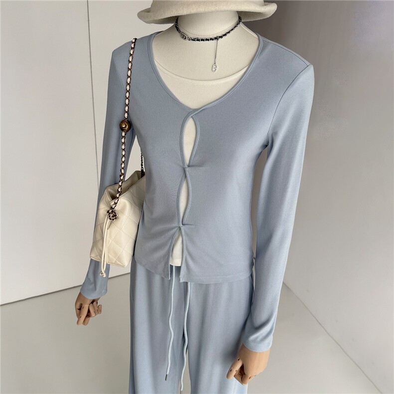 小个子穿搭时尚套装女春季新款圆领扭结珠扣短款上衣阔腿裤两件套,女装套装/套裙,江南