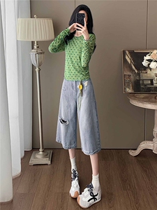 韩系减龄时尚套装女夏季新款绿色波点网纱上衣破洞牛仔中裤两件套图片