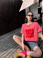 现货2023夏装新款短袖圆领T恤，女装T恤，艾涵o