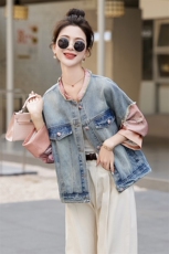 粉色国风印花拼接牛仔短外套女2024春秋新款设计感洋气超好看上衣，女装短外套，牡丹诺