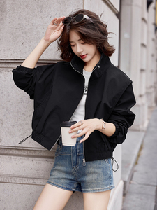 红外套女短款风衣2025新款时尚休闲百搭棒球服派克夹克上衣图片