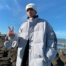浅灰色