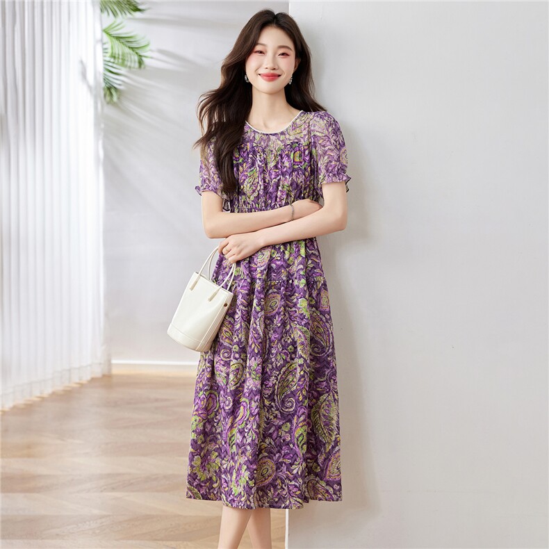 绝美紫色碎花连衣裙女2025夏季新款洋气减龄收腰显瘦小个子印花裙,女装连衣裙,布芭啦