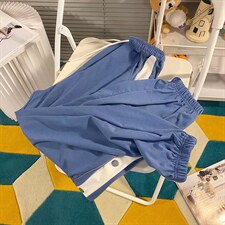 蓝色