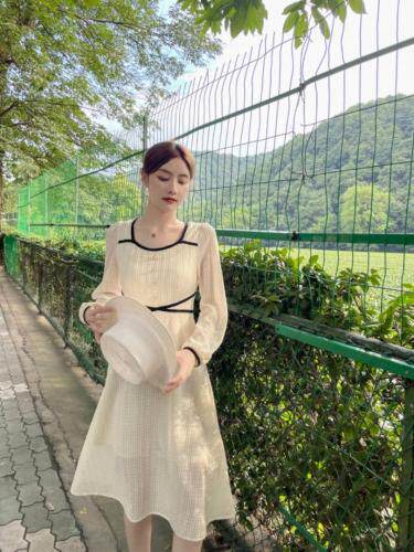 秋款气质款连衣裙，女装连衣裙，甜野