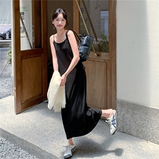 现货罩衣吊带两件套2C090-8902-P135-K188，女装套装/套裙，2C090