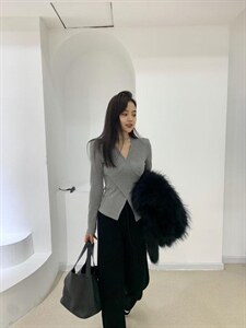 秋季新款性感交叉长袖打底衫图片