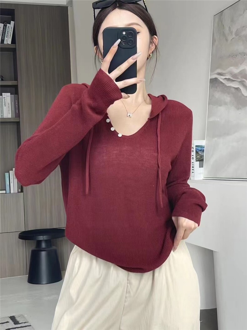 时尚显瘦羊毛小V领连帽衫百搭高级感针织毛衣,女装羊毛衫,圣旺供货