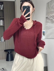 时尚显瘦羊毛小V领连帽衫百搭高级感针织毛衣，女装羊毛衫，圣旺供货