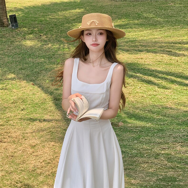 法式白色绝美显瘦连衣裙女2025夏季新款气质超好看海边度假风长裙图片