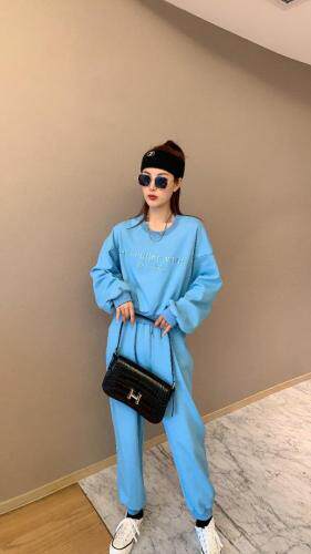 运动套装4颜色，女装职业装，镱锘