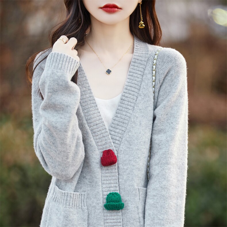 100%纯羊毛开衫女V领带兜绣花长袖外套买宽松羊绒衫针织外搭上衣,女装短外套,蒙特羊绒