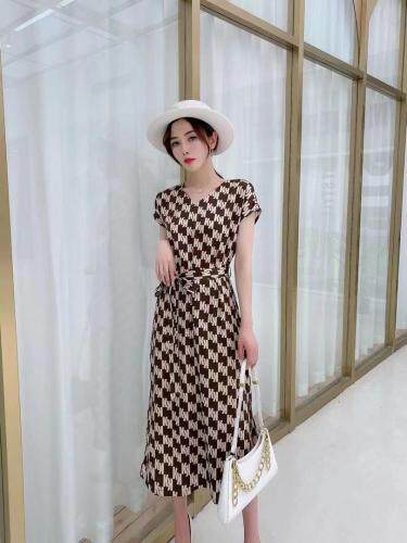 【现货】夏季新款醋酸缎面时尚系腰显瘦连衣裙，女装连衣裙，名怡