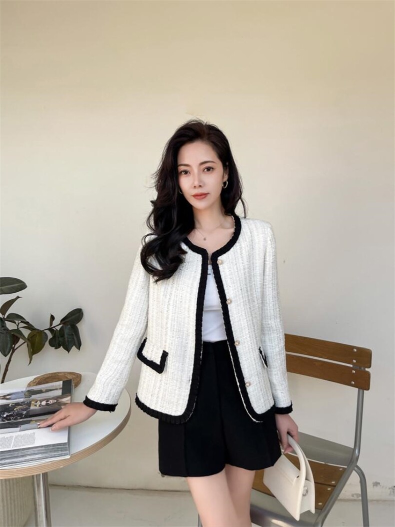 现货供应：小香风外套，其它，拉思维加丝