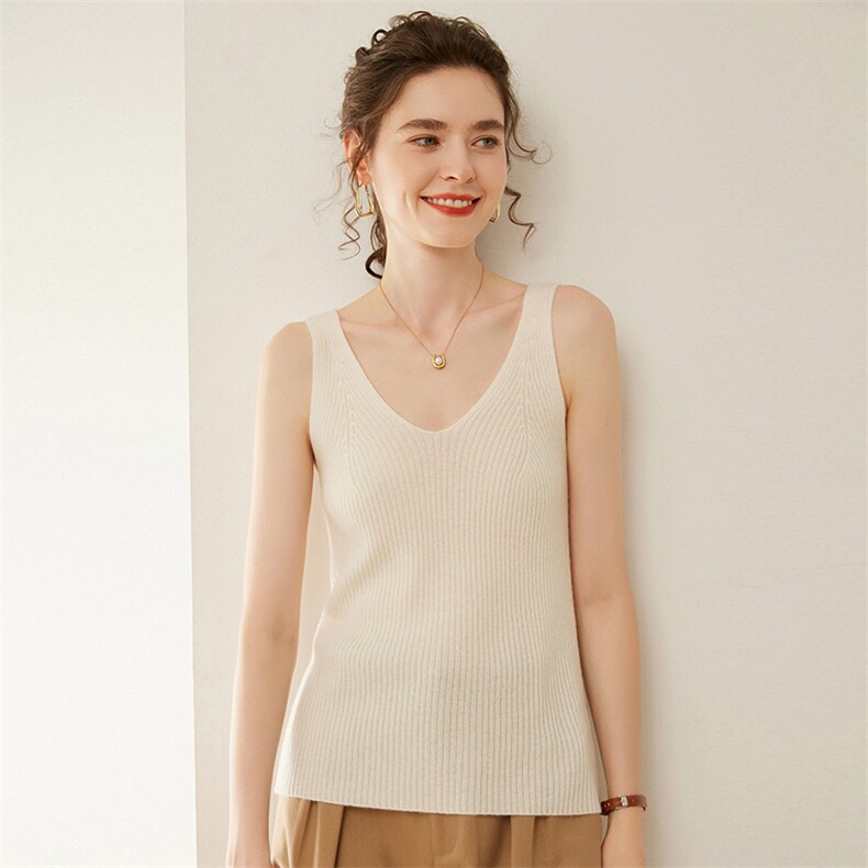 2025夏秋新款一线成衣羊绒衫女100纯山羊绒时尚U领无袖针织背心，女装背心吊带，绒默