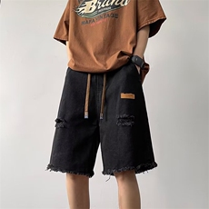 黑色