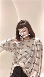 字母打底S-M图片