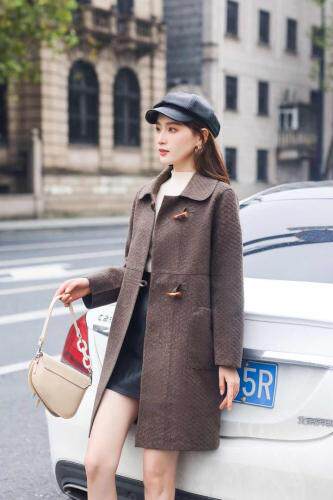 冬季新款，菠萝呢外套,女装,艾伊贝雪