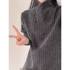 灰色
