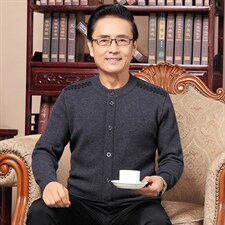 深灰色