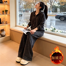 女秋冬季欧货时尚条纹休闲复古连帽开衫上衣宽松软糯直筒长裤套装，女装套装/套裙，江南