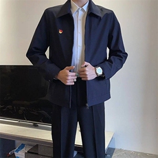 黑色