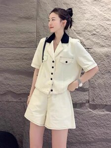 弹力牛仔套装图片
