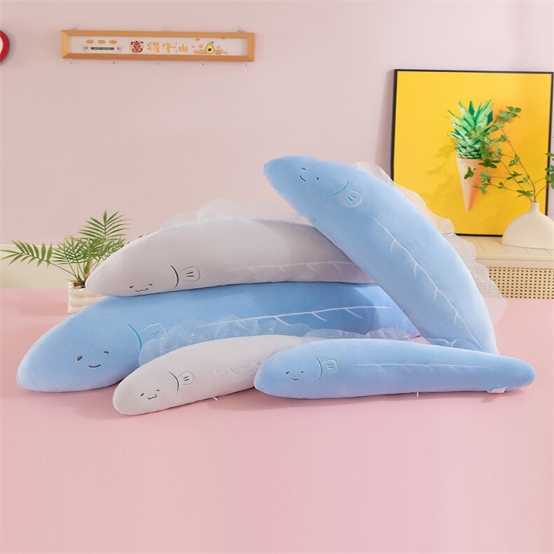 可爱伶俐长带鱼夹腿睡觉女生专用玩偶公仔，亿晓玩具