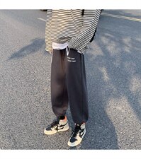 深灰色