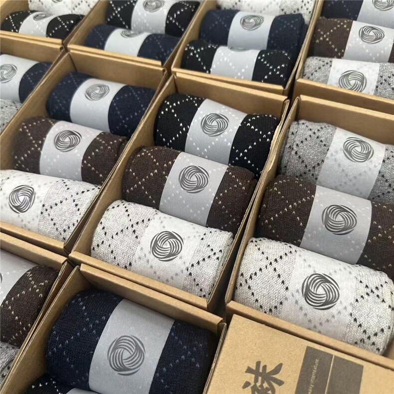 2025年秋季男菱形格时尚百搭通勤简约休闲袜，袜子，慕洵羊绒