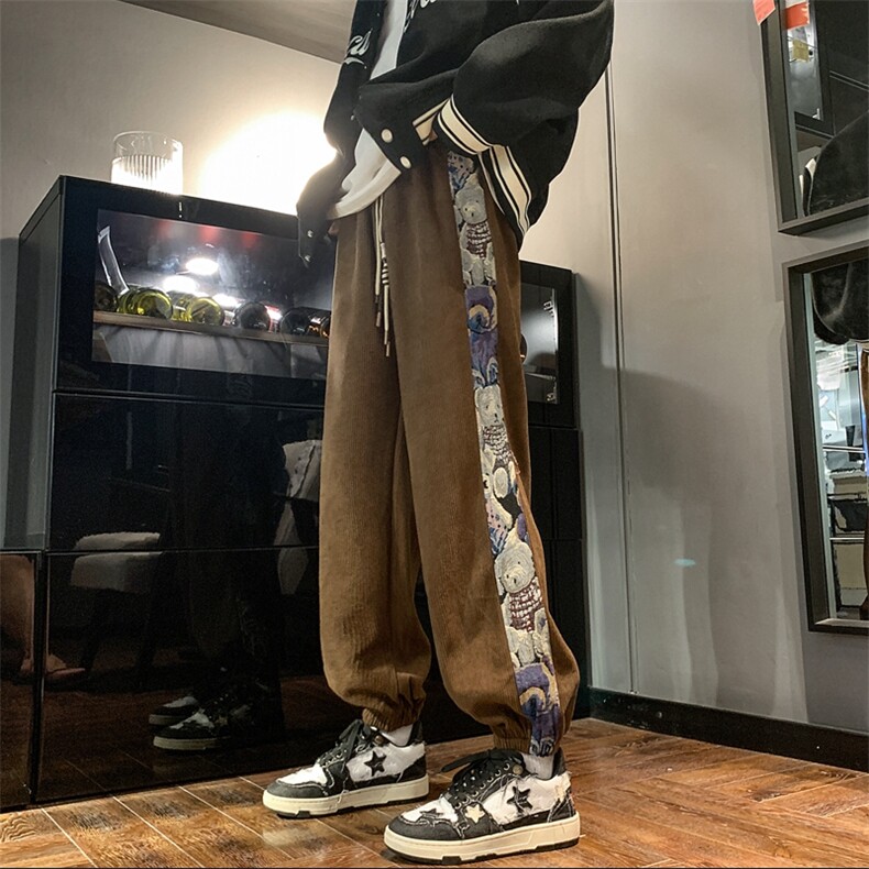 XZ213-DK2003-P45控58 港风美式灯芯绒小熊刺绣ins束脚运动休闲裤图片