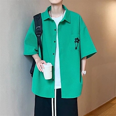 绿色+黑裤