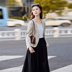 时尚气质小香风外套女春秋2025新款小个子修身显瘦减龄V领短上衣，女装短外套，婵米儿
