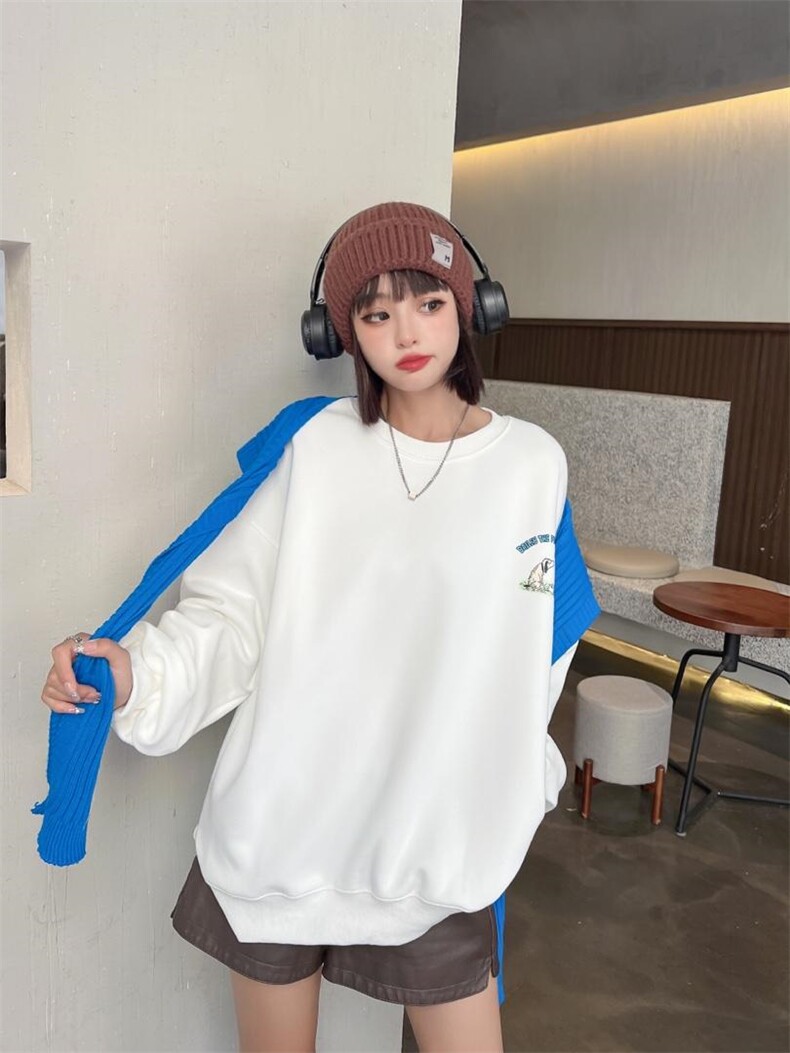 现货秋季新款：时尚潮流圆领卫衣，女装卫衣/绒衫，泽妤