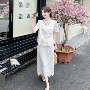 2026夏季新款套装裙女夏季法式温柔风蕾丝提花上衣半身裙两件套图片