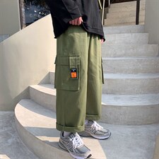 军绿色