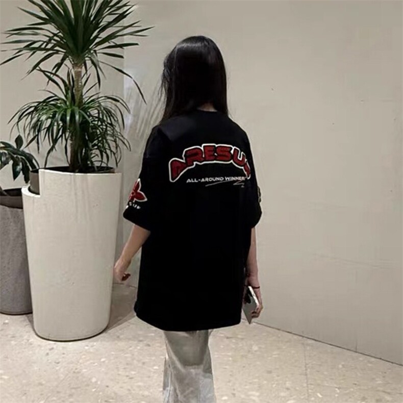 万针全刺绣工艺抖音得物高品质260克重磅纯棉双纱美式高街短袖T恤图片
