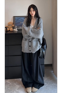 韩港舒适柔软简约款毛衣纹理感经典开衫休闲上衣?HY837TP55控89图片