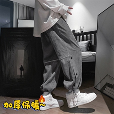灰色
