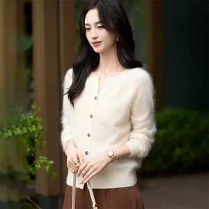 2025百搭时尚加厚羊毛拉绒小v领开衫,晚会舞台服装搭配女图片