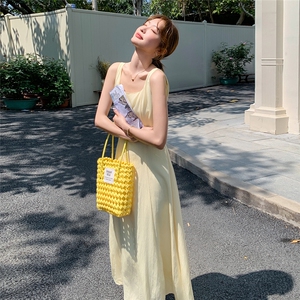 夏季法式吊带裙见外包装连衣裙气质小清新日系慵懒风显瘦时尚复古图片