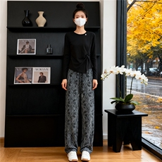 盐系穿搭休闲时尚套装女春新款设计感圆领开叉长袖上衣长裤两件套，女装套装/套裙，江南