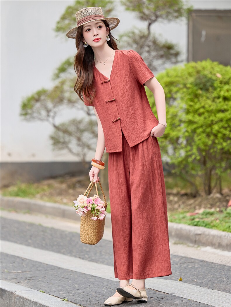 2026年夏季文艺风新款两件套女新中式复古盘扣两件套,女装套装/套裙,依恋蒂丝